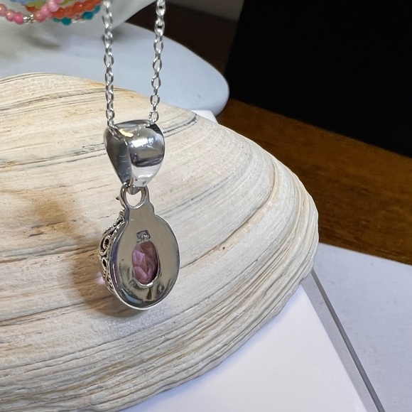 925 Sterling Silver. Amethyst. Necklace - Picture 4 of 9